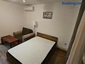 Cozy Studio - Image 3