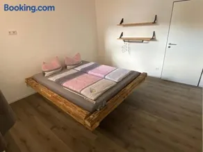 Familienfreundliches großzügiges Apartment mit Garten | Haustiere erlaubt - Image 2