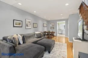 The BellaVista Townhouse - Image 3