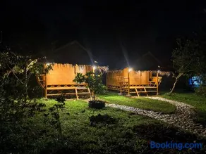 Tarzan Bamboo hut - Image 2