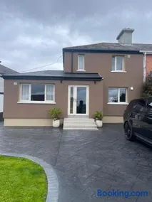Cozy Town house - Image 1