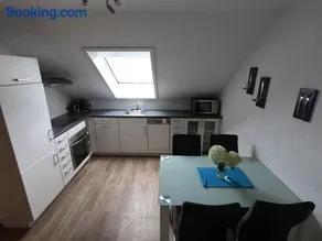 Moderne Ferienwohnung in Durmersheim 2 Zi, Nähe Rhein und Messe KA - Image 1