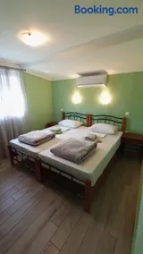 House Eugenia Sarti - Image 4