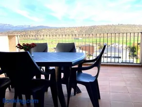 Quiet apartment in the heart of town with a large terrace l'Abatanador - Image 2