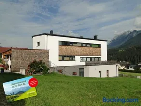 Atractivo apartamento vacacional apto para niños con terraza, sauna y jardín | Esquí cercano - Image 1