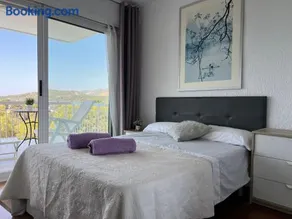 Panoramic 4 Apartments 2B - Image 2