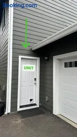 Studio in North Bend - Image 3