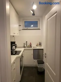 Helle Souterrainwohnung mit Komfort - Image 5