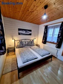 The Little Pool House - Image 3