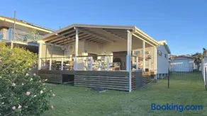 Surf Shack - Image 1