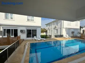 Sakin bir muhit, merkeze yakın tatil köyü, VİLLA - Image 1