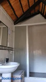 African Ambience Guest House - Image 4