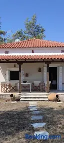 Vintage Beach House - Image 1