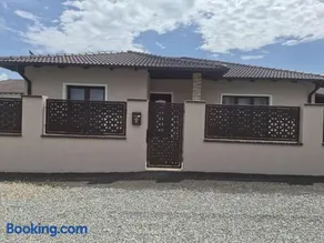 Casa Roica - Image 1