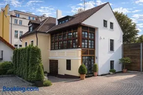 Residence Smolenská - Image 1