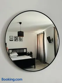 Casuta de pe Eminescu - Image 1