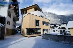 Apart Chamins - Image 3