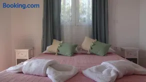 Victoria's Summer house - Image 4