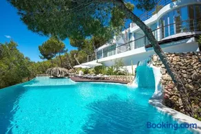 Villa Roca Ibiza - Un Paraíso Premium a solo 10 minutos de la ciudad de Ibiza y de las playas Cala Jondal y Salinas - Image 2