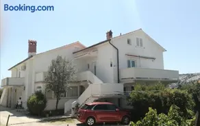 Apartmani Ana i Predrag -Lopar - Image 1