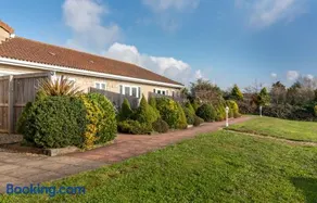 Harleys Court Self catering holiday cottages - Image 3