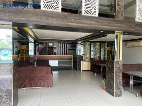 RR Hetel & Restaurant - Image 4
