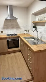 Victoria Boutique Apartment - Image 2