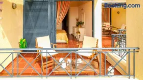Manto On The Beach Apartments - Image 4