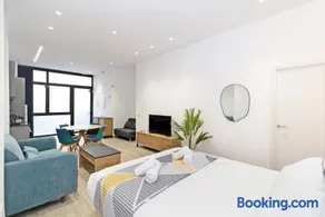 MaJJo`s, Apartamento Acogedor, bien comunicado - Image 3