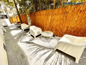 20 GUESTS LUXURIOUS SOUTH BEACH SUITE 2 - Image 3