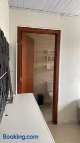 Apartamento completo com excelente localização na Praia dos Ingleses - Image 4