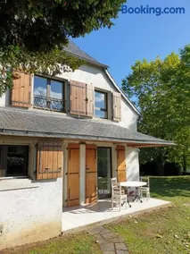 Maison rustique pyrénéenne, vue sur les montagnes - Image 2
