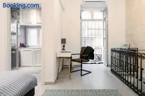88, Valletta Boutique Escape - Image 1