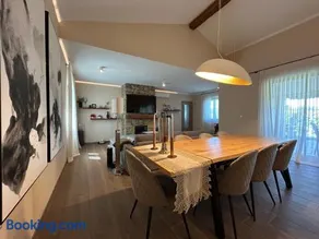Villa TT - Image 3