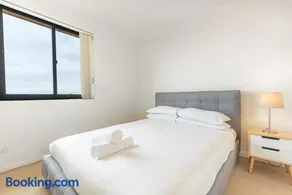 1BD Apt w City view in the Little Italy - Image 5