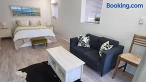 Scarborough Beach Getaway, Private apartment - Image 2