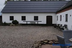 Idyllic Countryside Farm with Horseback Riding - Image 3