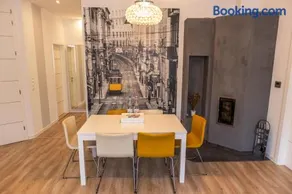 JobelHome Castle District Apartments - Image 3