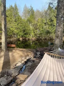 Family Fun Pool Sauna Lake - Image 2