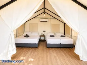 The Kemah Beach Glampsite - Image 1