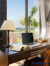 Beachfront Hotel Hoi An - Image 1