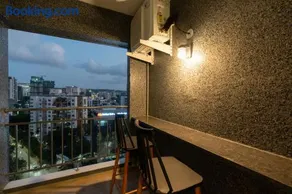 X90 Studio Apartments - Image 2