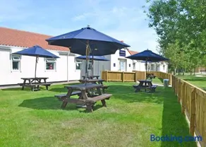 Kingswood Golf And Leisure Park - Image 4