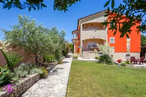 Villa Orange II - Image 1