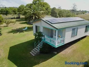 Lowood Riverelle Cottage - Image 1
