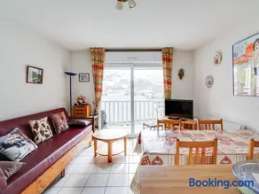 T3 Duplex 43m², 2 chambres, balcon, animaux admis, calme, proches commodités, 3 stations ski - FR-1-402-29 - Image 1