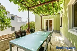 Casa Verde - Image 1