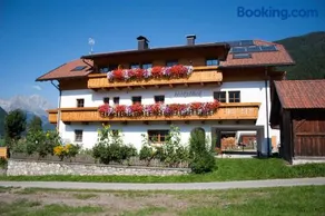 Hölzlhof Apartments - Image 1