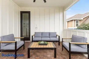 Austin Ember House with Hot Tub & Pit - Image 5