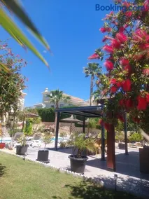 Luxury Villa with Pool & Garden - Image 2